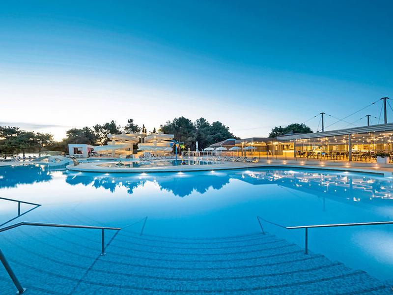 AA05BCA16FE008D763AC3C3554D4B90D