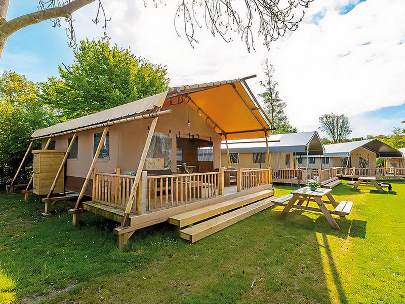 F2A07745C3B9204CEE7760872B663157