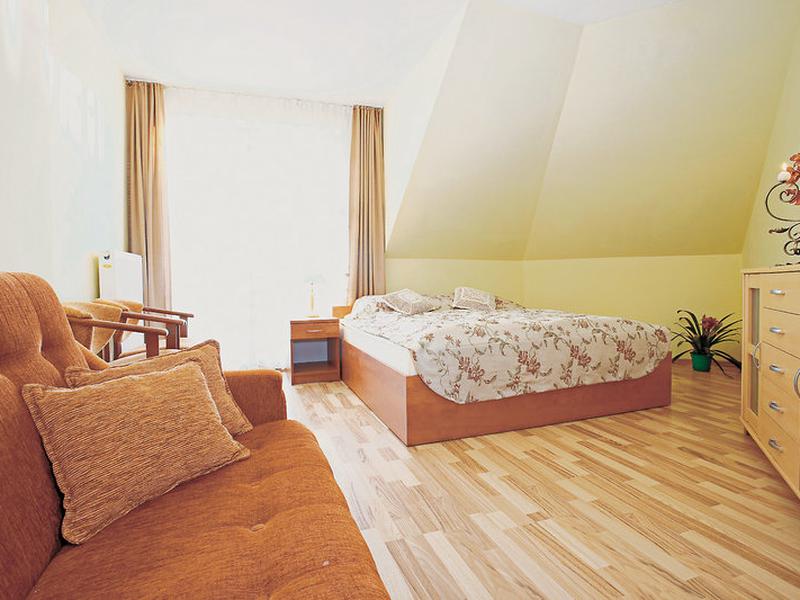 0F3B3F44A530246FB47B8EFCC76B6DEC