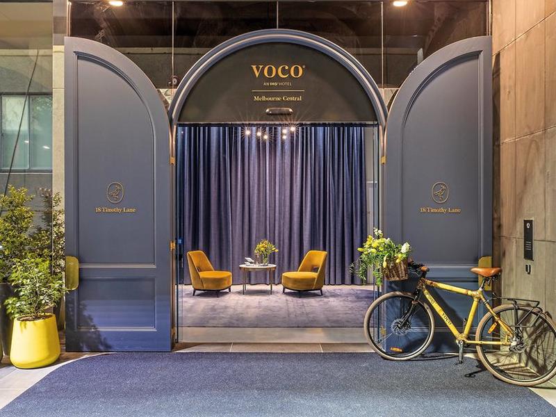 F9DDA5D0F060D49B2FBCA2051E09F127