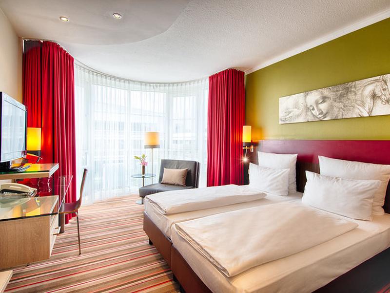 12B8FB0B1A185027E0D0DB1D75BA4003