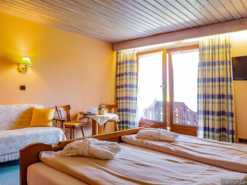 9BAEE71BA8D37D53CA5EE81272CCFB00