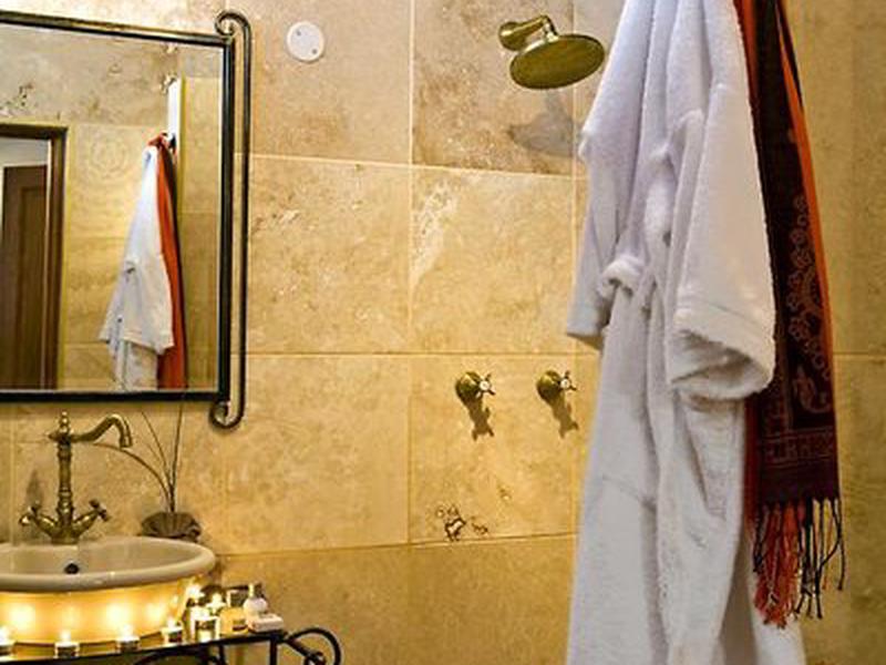 CAAE869A2226D0882FBAFB7797920B50