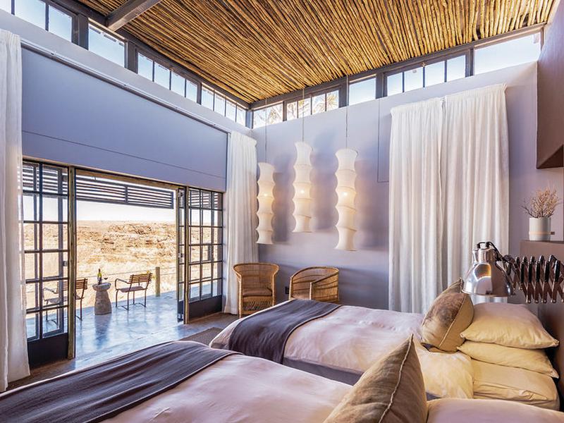 20A9DCA6F0AF43AB35528CB44D95B2B1