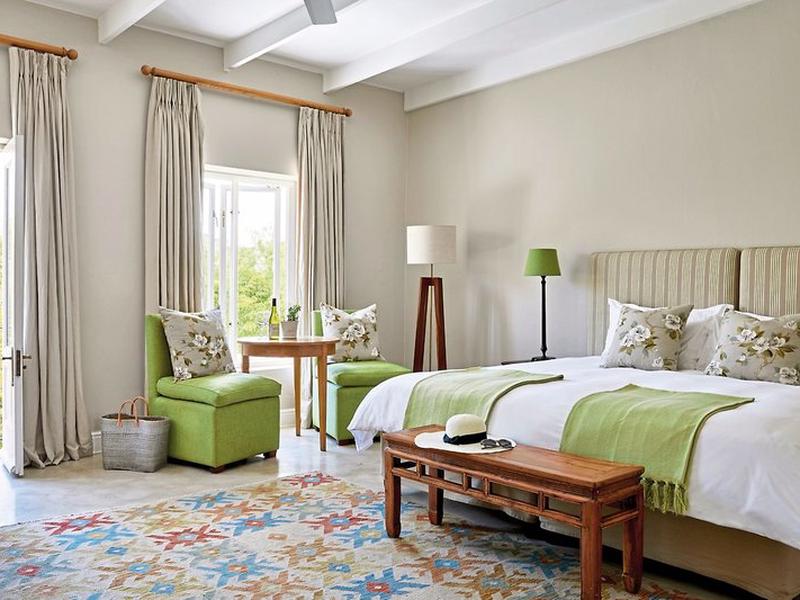 63E9A08296E934372DDD99A573D24A3B