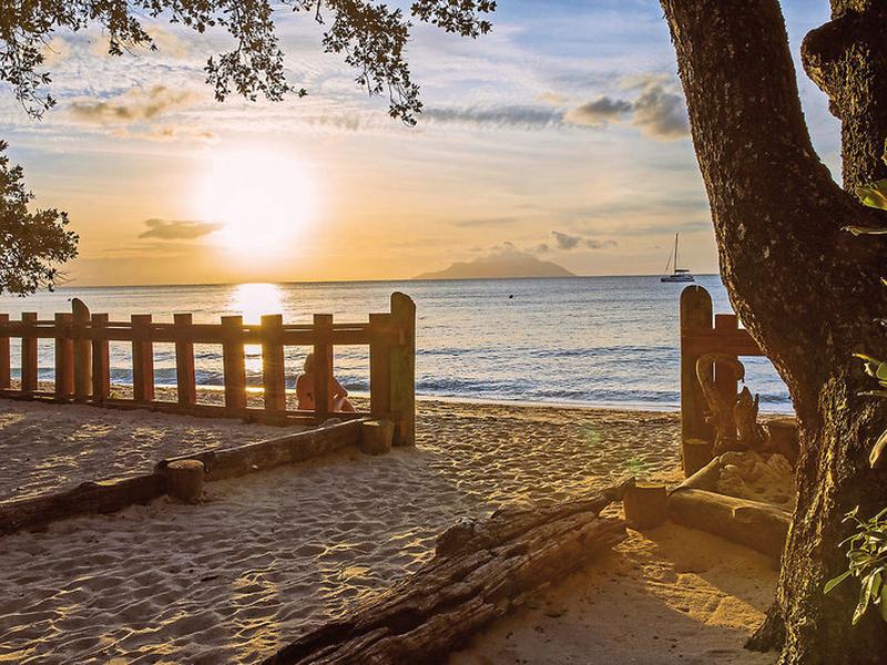 35E2AF1AB32A69600CAF642B05C6C985