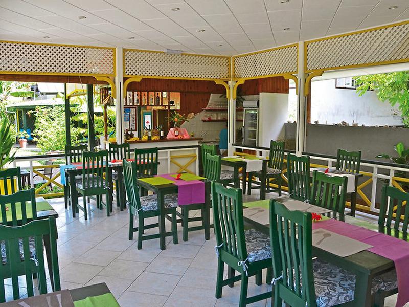 DFBDB628BEF3E539FCA9F8CEAB092C22