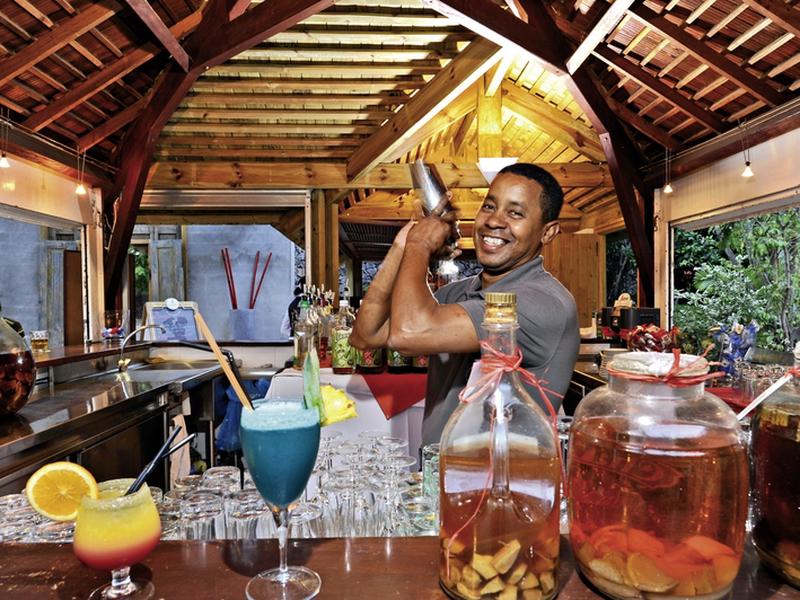 21652B3B9C9E789FF5A0687BBF57E39C