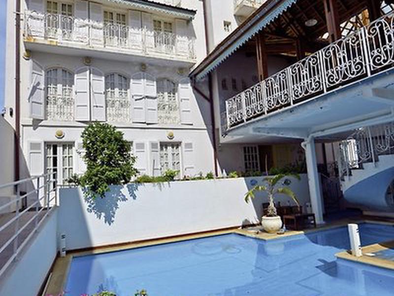 E25F52F39F05877B3DE232B7B7F33991