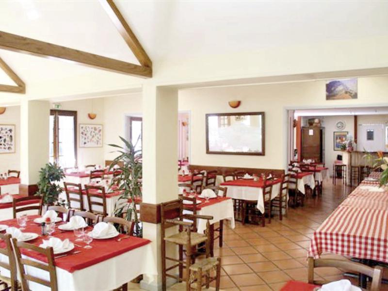 8709901DD660BCD816326C0CEFC4103D