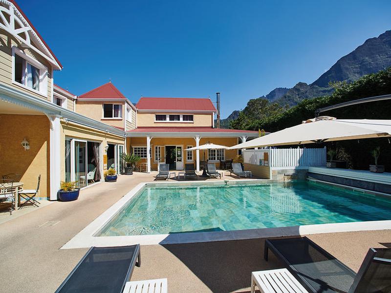 6655C1B8B32825F0391D2B4DDA93C2C3