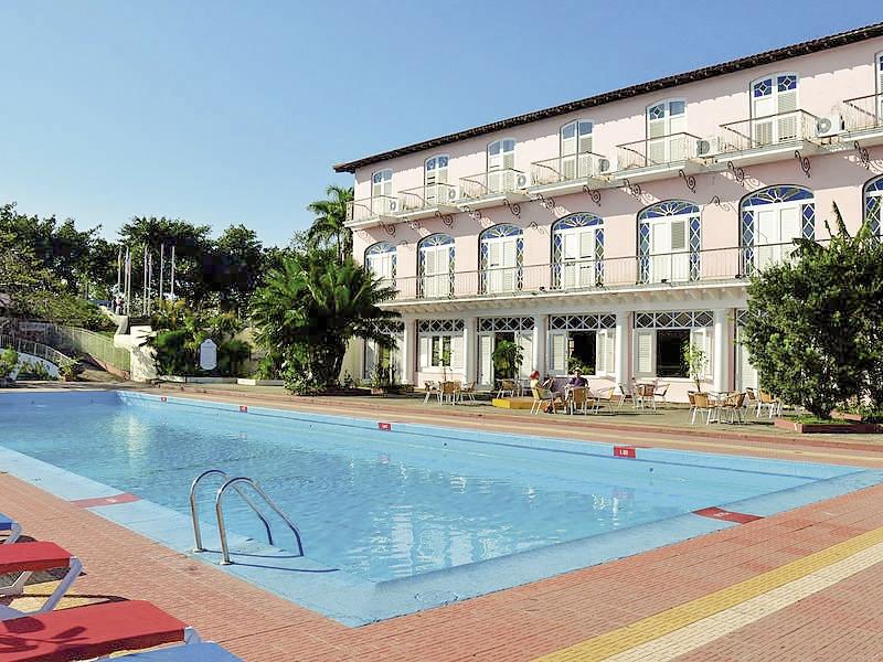 ACB2FDE1936EAA40AA178229C6C94913