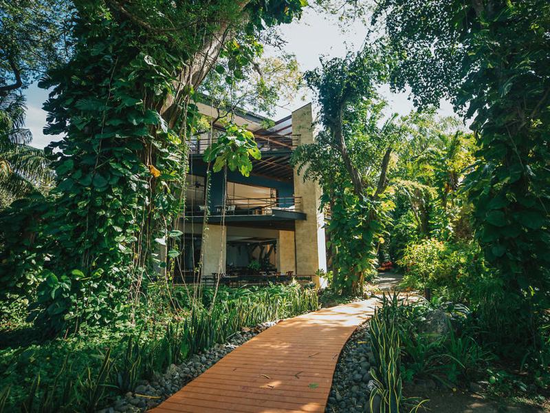 DA8237F277AF86EFEE163F8C8BF5A4B1