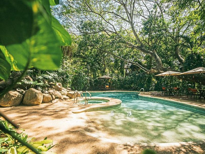 83B923AA876C40681DD07B344D221A27