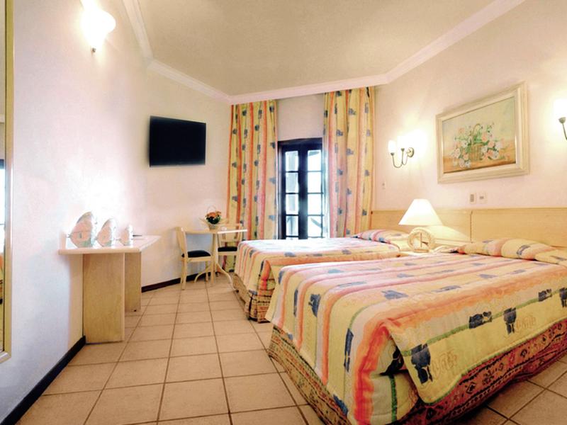 A5244FF5D82C261EAE819ED4B32755A7