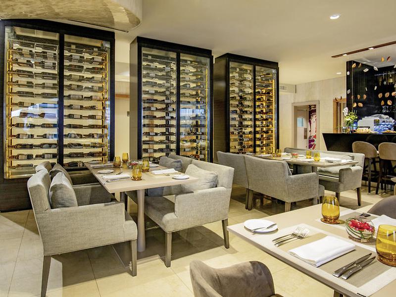 600E2E9E7D4F2A829FF8B6D8CB435594