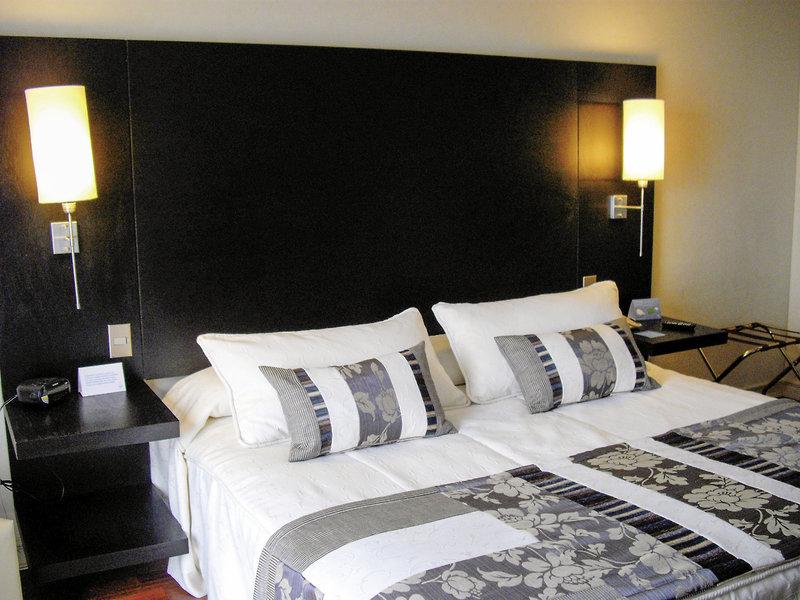 19D3B06C3C89C811388B44D21FD55EC4