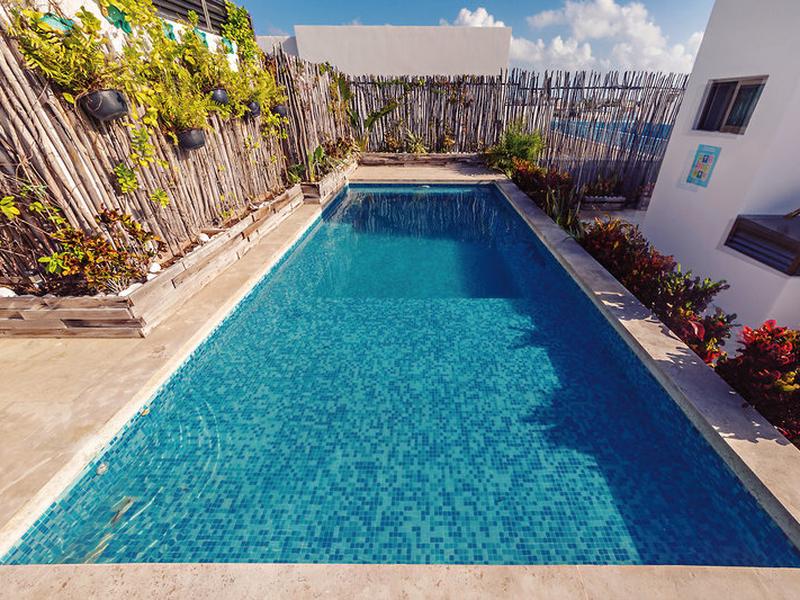 2CB9F931178E2567C7152231A0ADD570