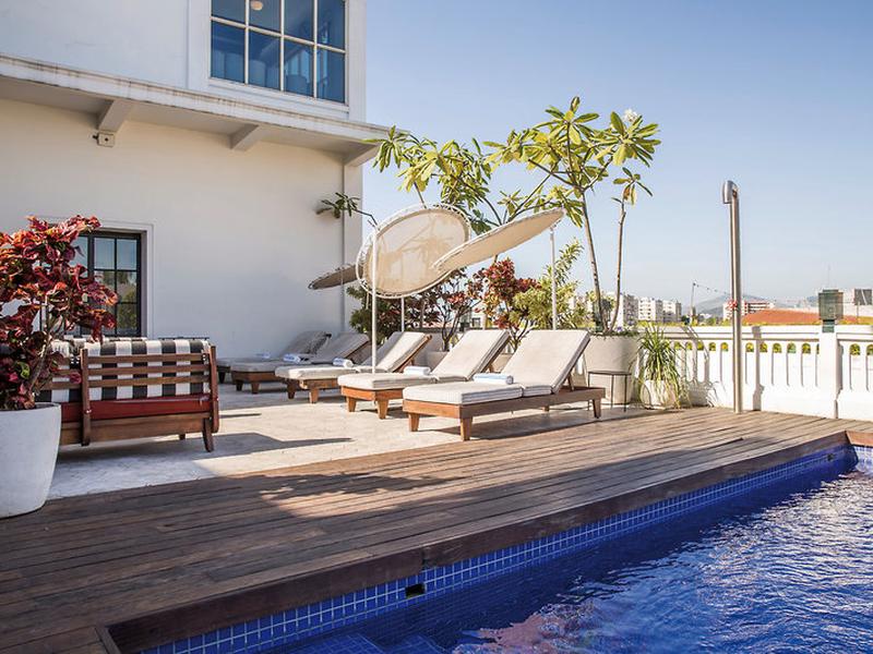 987B3FD6667E09276F31C9600108D0D5