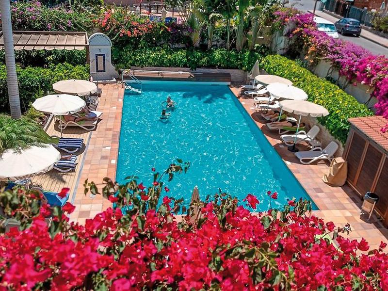 FFF825FC1B29FF44A14EEBB50C5B2356