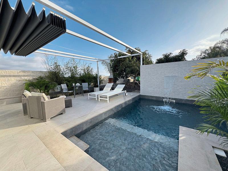 8D93ECD90972CD5E17844F27082AC6DC