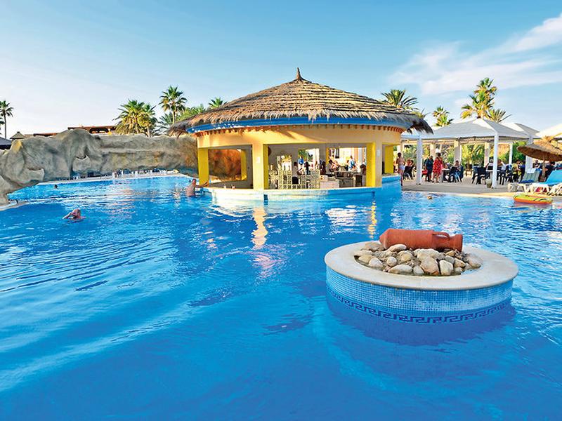 1375E79DFEE14EEA7C3034EA6A49FE03