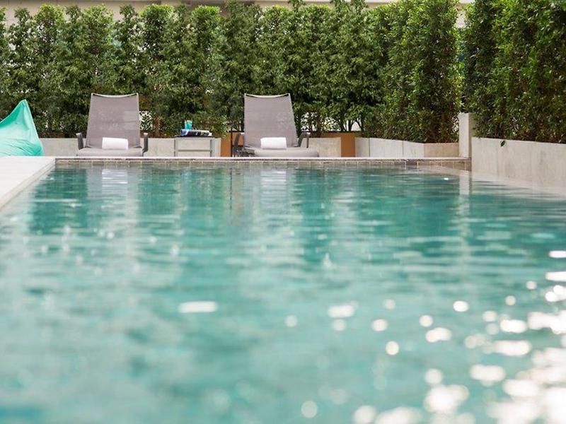 BADB7B54D294AC242EB02C2F1388C427