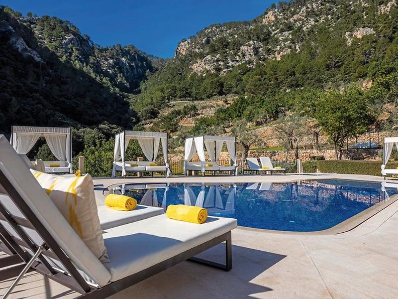 6FE5A6A84220AB1CAC22711C60FF2F5D