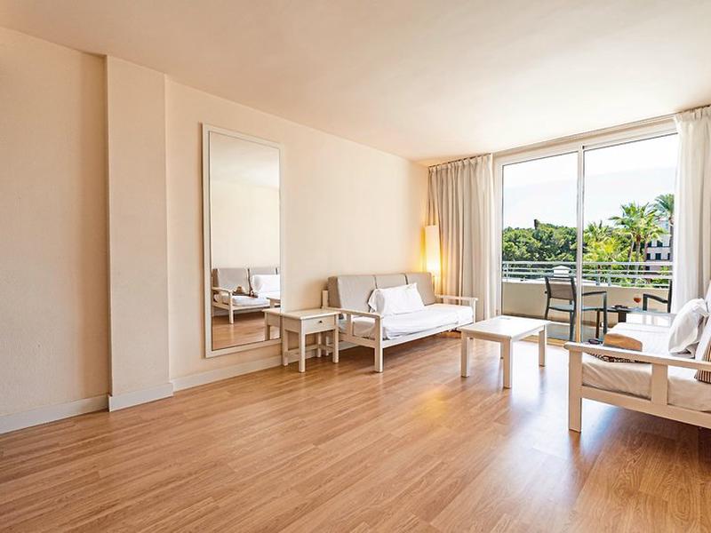 8BCF46C18E57C683AB38AFF5417C8595