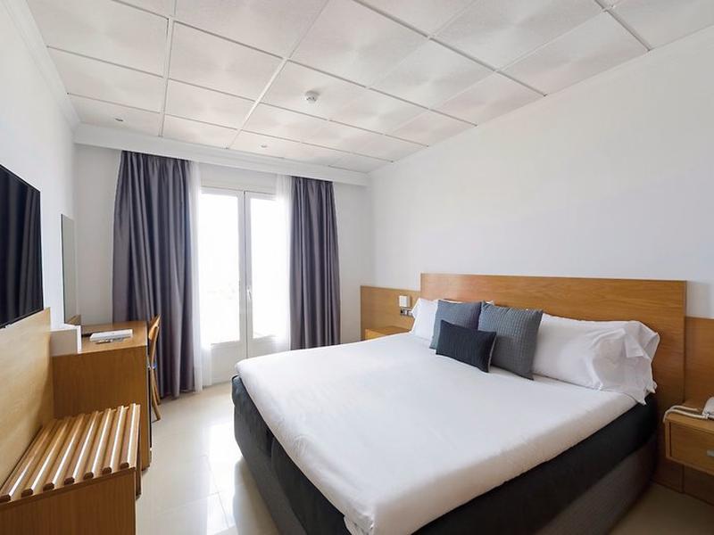 52B0CA3E780FDA88A0DD1F1A553623A3