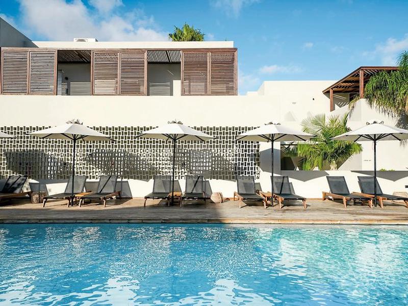 CBD2BF05596111EF99A4B1BD61B37727