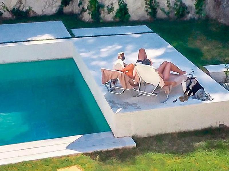 555F1FF6FC19B5A4F2D6DD25C4EC7D4E