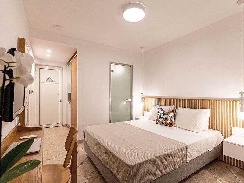 7030B55E2D9C2282FFF9567D00D4A0B8