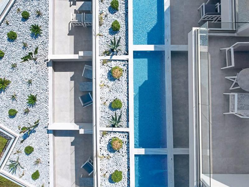 C6D85639C39F40B75E7142E2CA21878D