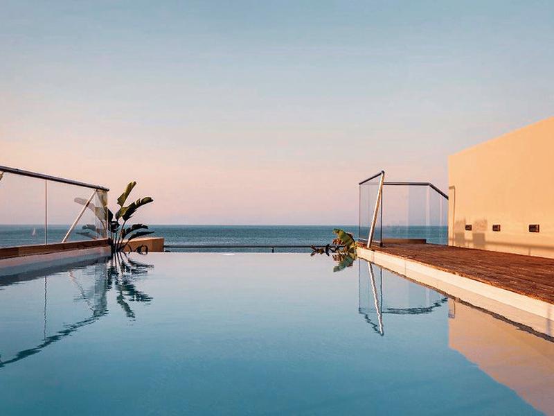 CA5306AC1DE916F79C97767411B19144