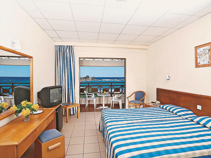 D4C0AA1DEC3EB21588245542C21241EA