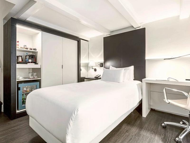 BB7117081593CB49D9E466AAD689C1CE