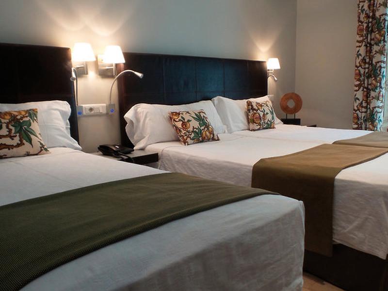 FF377C42B6F0CA3CA36F6BD1BD595E4D