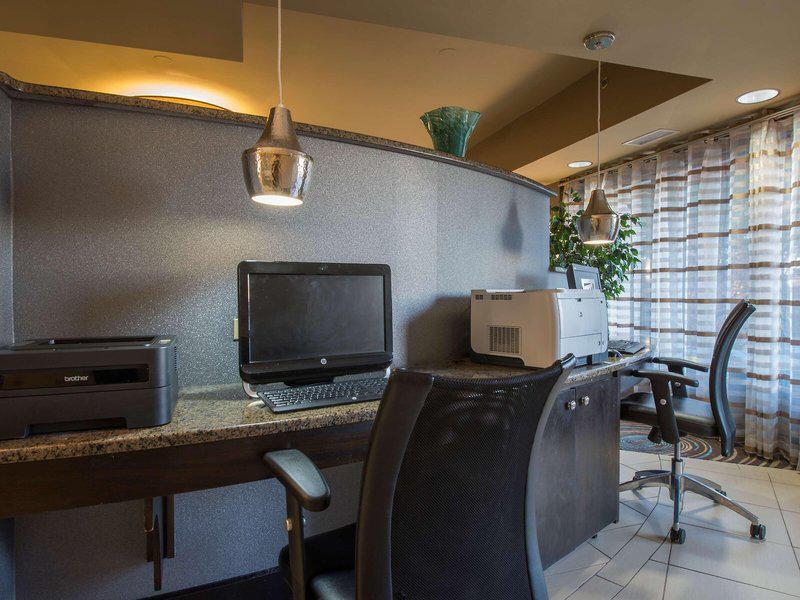 7E9B672C7A4064B36DF77113355AD820