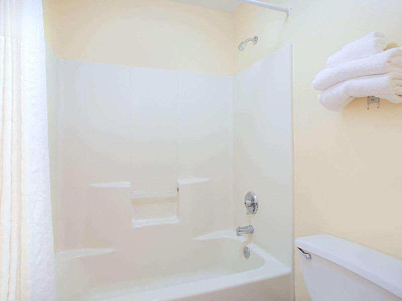 8A89F102458A18AFBFB847FEACE876BB