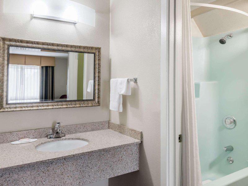 4E0D393D107B3AAD20A783B99F4C1CD6