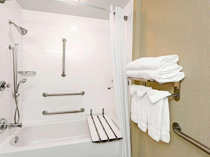 CCF83C1F9D24F2A31CB2D0D5BA20EBBC