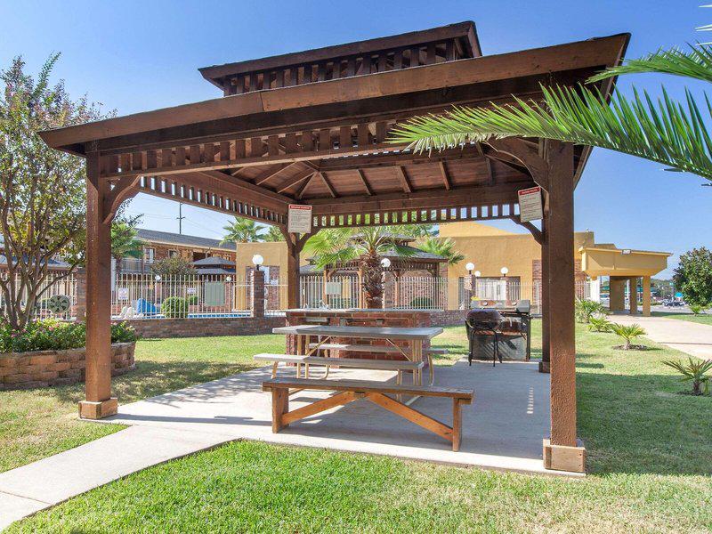 8B45E17412039FA6FCFA4FF2B93698FD