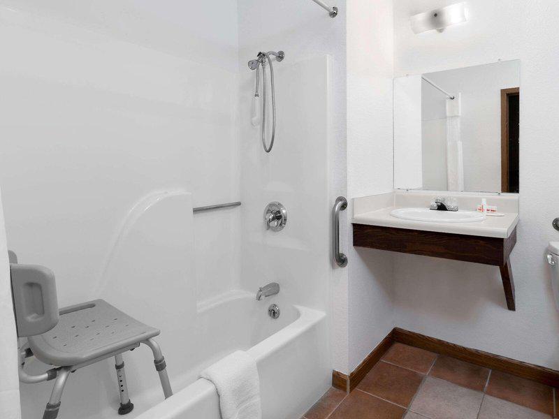 4C4B50BA2AB861D3CC047978E4F32EA8