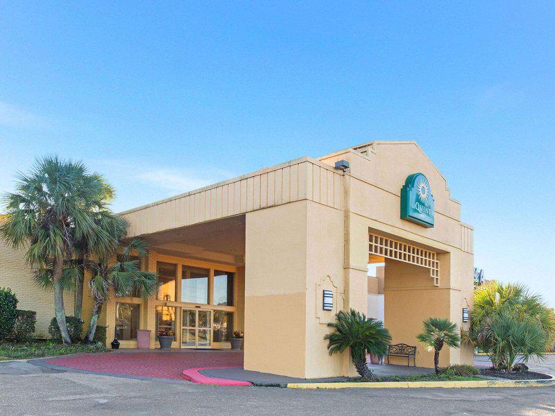 ACA753BFC1F5C877CCE7687BB8A016D1