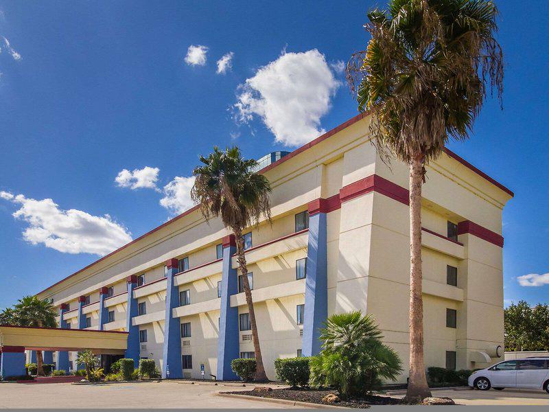 B1C5AF609798C14908D294EC5E782ECF