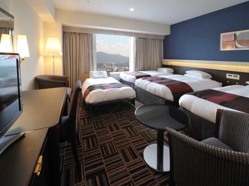 C21914BE45F4B132C8BCE8653958F51D