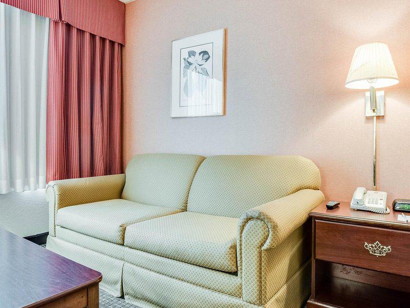 5ED2B5A28F84CA0213D3C34F0A55529E