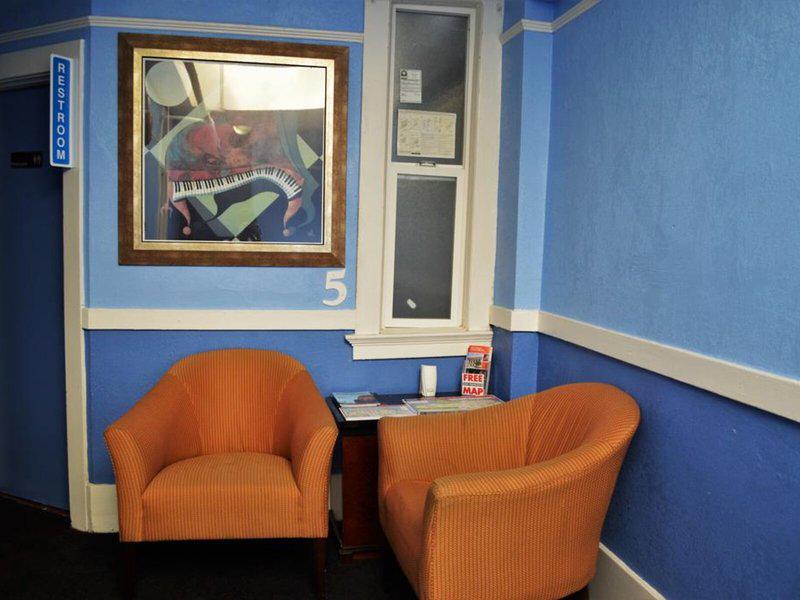 E8D2ED7768C4C3EFA2780FB0FAD00996