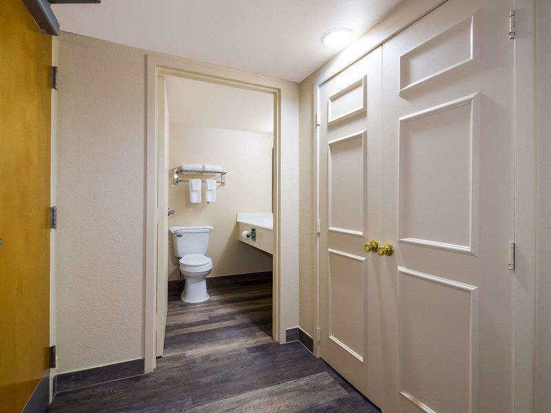 629159A04E211FA4B7AD6AA957957EB8